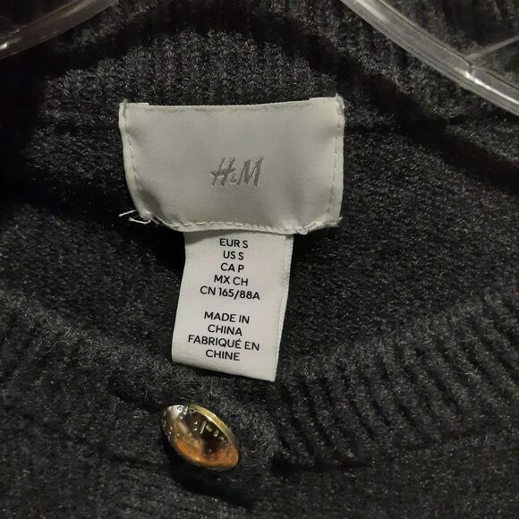 H&M Dark Gray Grey Fitted Classic Knit Cardigan Sweater Gold Buttons Size S - Picture 5 of 7